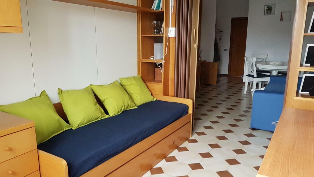 レーリチLa Casa Fra Gli Uliviアパートメント エクステリア 写真