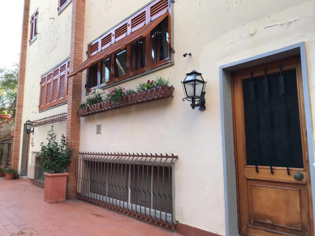レーリチLa Casa Fra Gli Uliviアパートメント エクステリア 写真