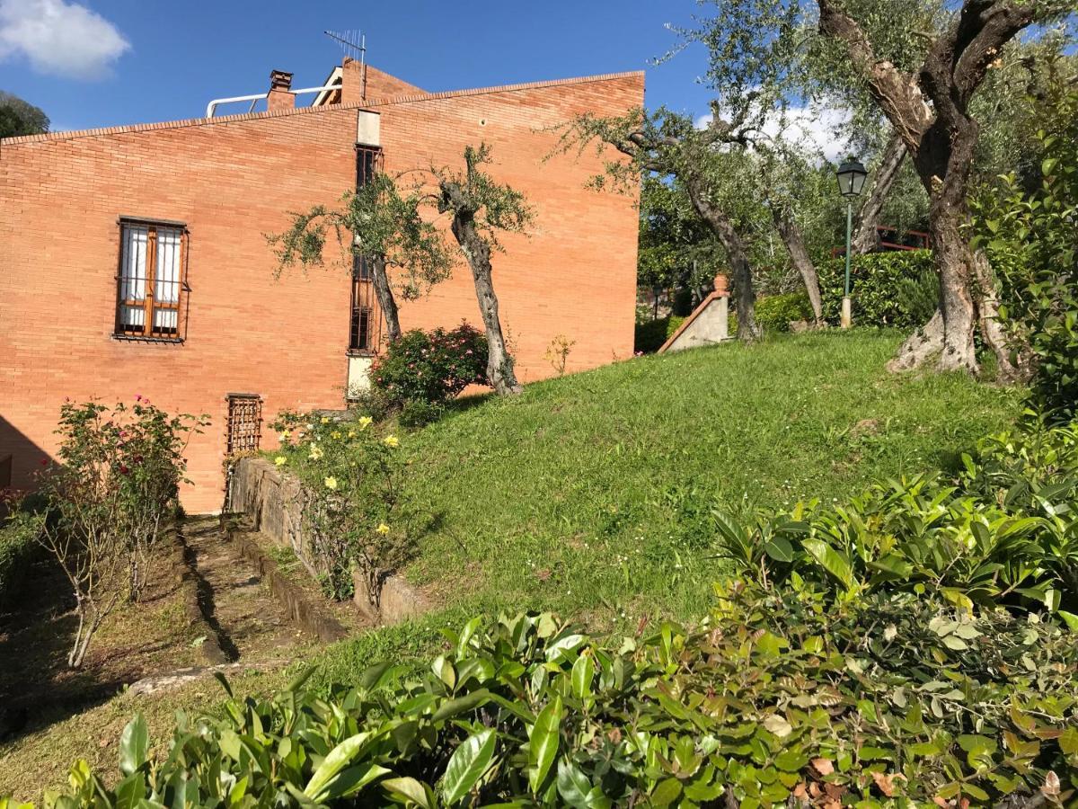 レーリチLa Casa Fra Gli Uliviアパートメント エクステリア 写真